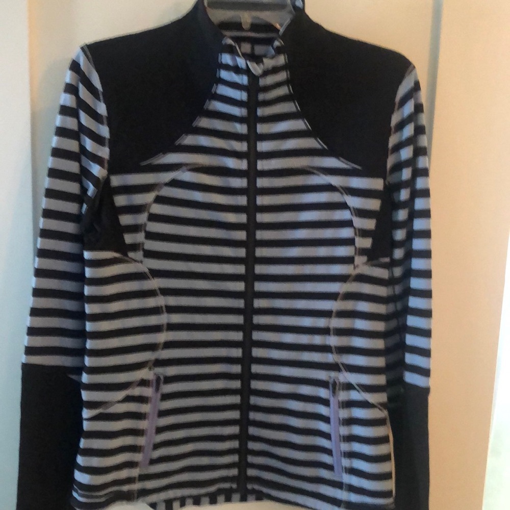 Lululemon front full zip light weight jacket